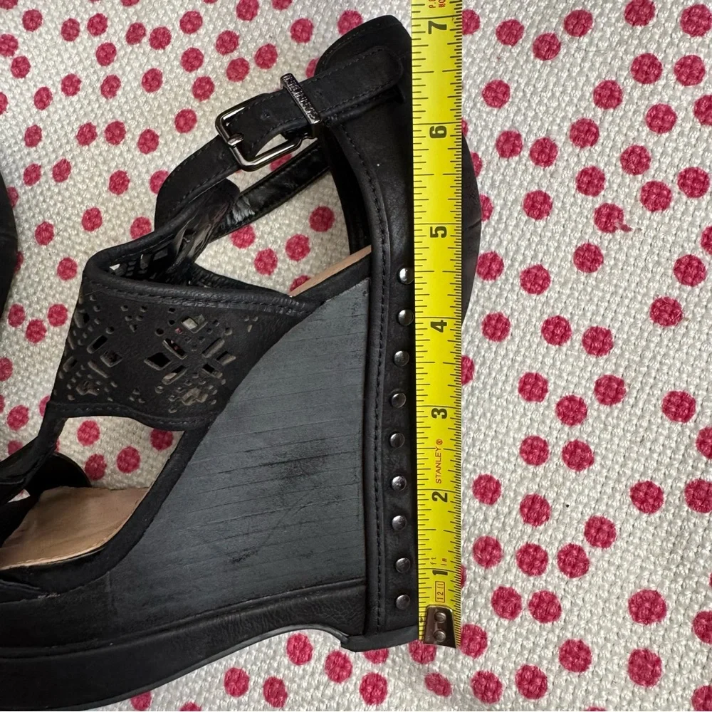 Gianni Bini Rissa Wedge Heels